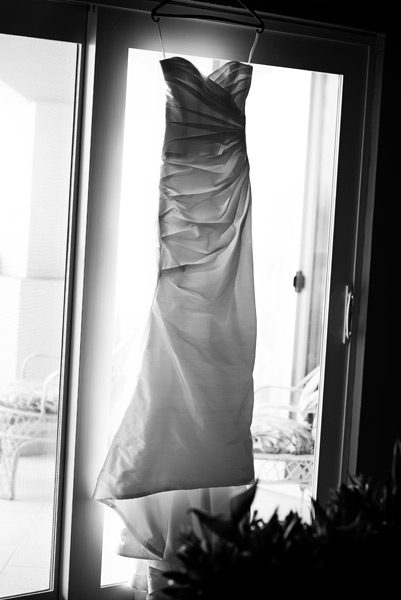 Wedding Dress. Grand Caribe Wedding Details. Leonardo Melendez Photography.
