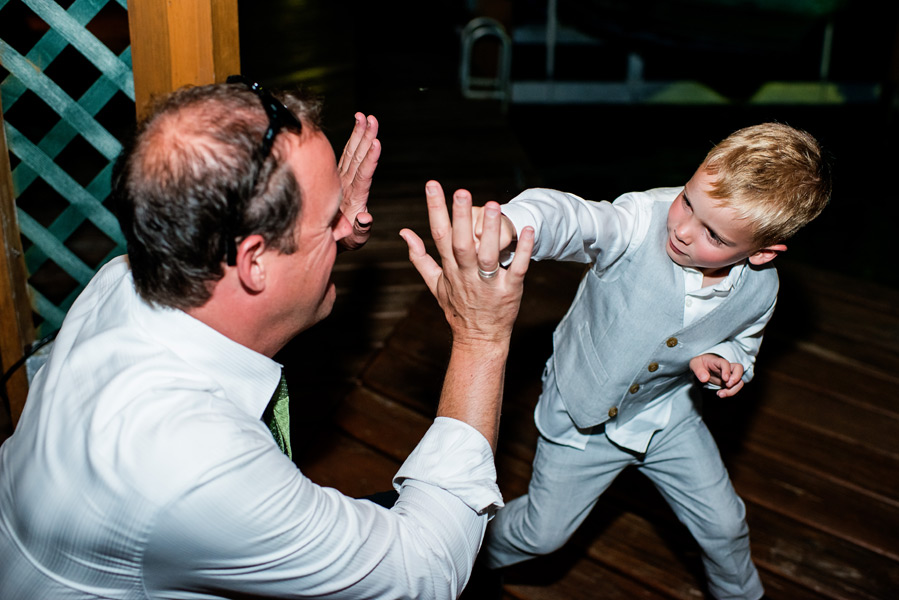 Grand Caribe Belize Wedding Reception. Wedding photographer Leonardo Melendez.
